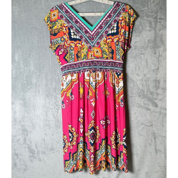 Shelby & Palmer Dresses & Skirts - Shelby & Palmer Petite Medium Boho Paisley Empire Waist Dress Pink V Neck